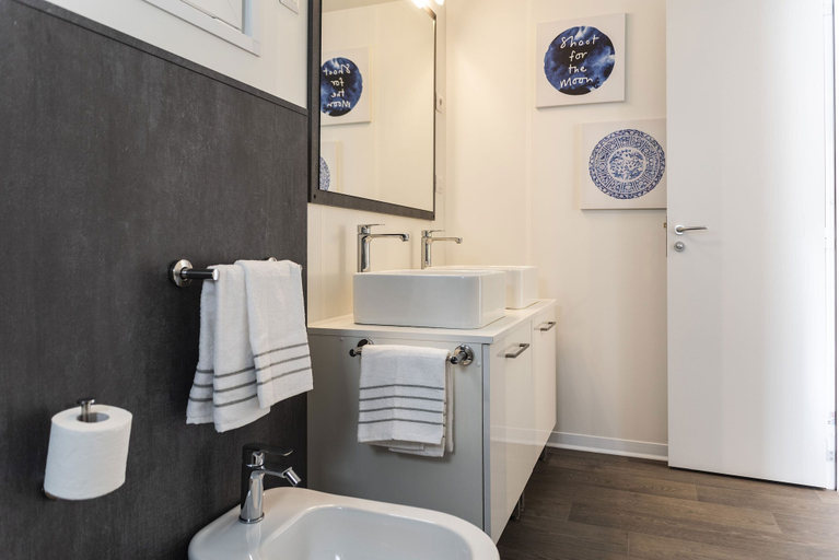 Bathroom 5, Flaminio Village Bungalow Park - Campground, Roma