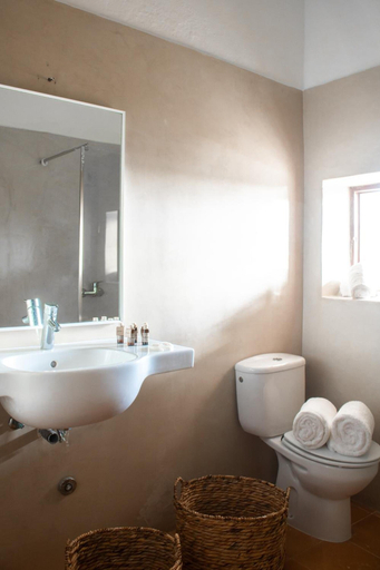 Bathroom 3, Cas Saliners - Ses Illetes, Baleares