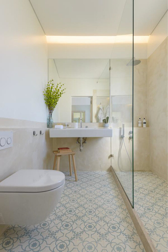 Bathroom 5, Dona Graca Lisbon Apartments, Lisbon