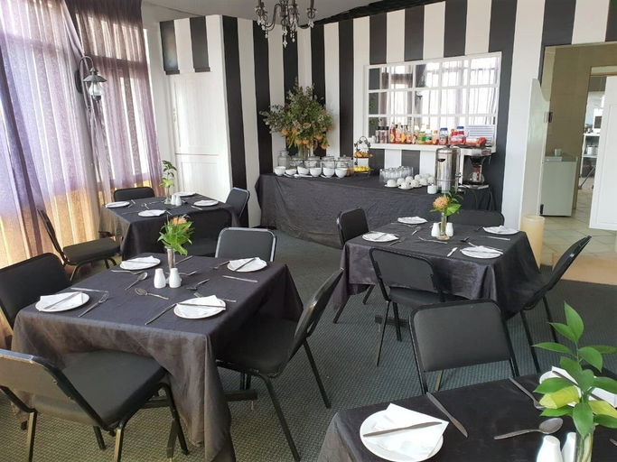 Food & Drinks 5, Savoy hotel, Cacadu