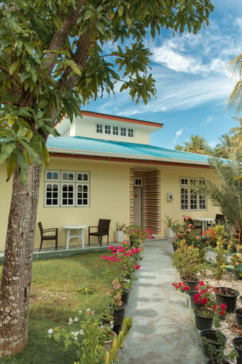 Exterior & Views 2, Vieni Qua Grand