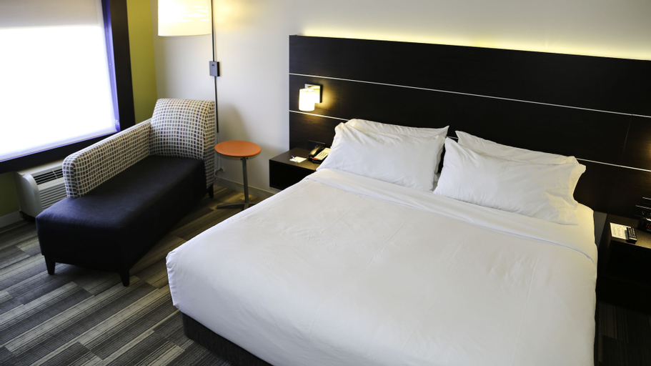 Bedroom 23