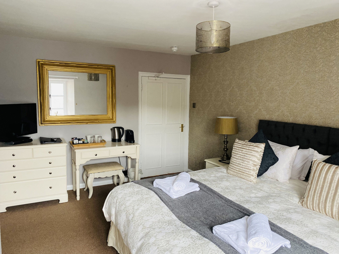 Bedroom 3, Royal Oak Inn, Somerset