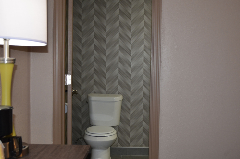 Bathroom 5, AArya Hotel By Niagara Fashion Outlets, Niagara
