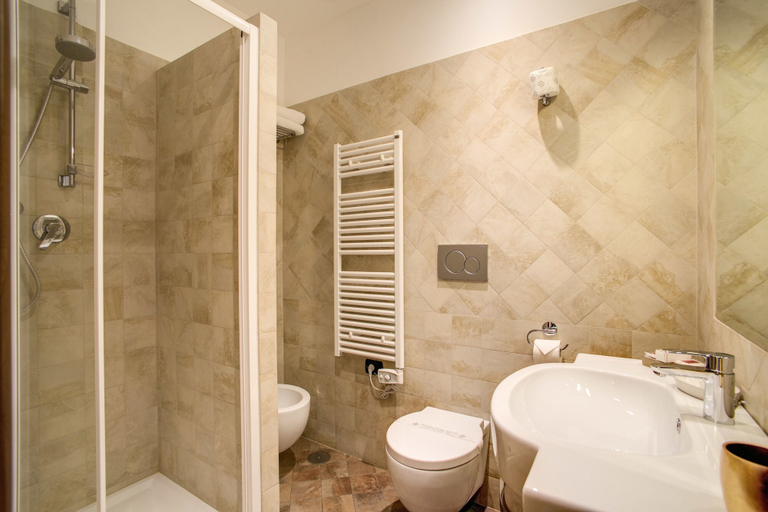 Bathroom 5, Hotel Roma Tiburtina, Rome