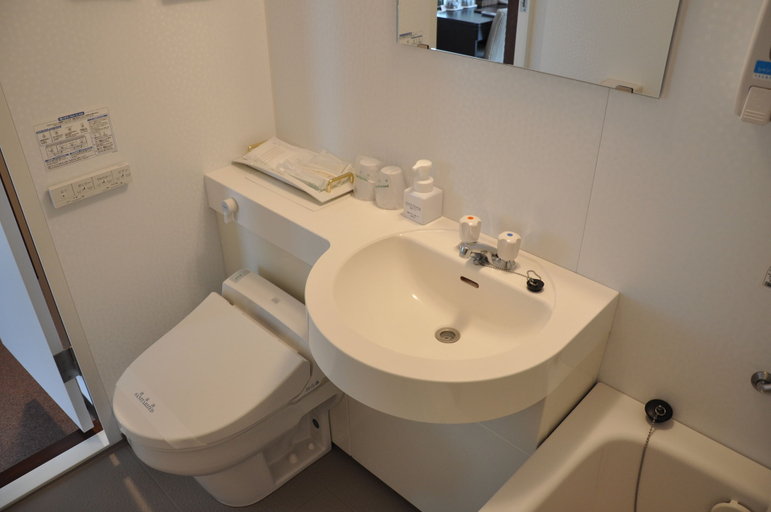 Bathroom 5, HOTEL NOAH, Ginowan
