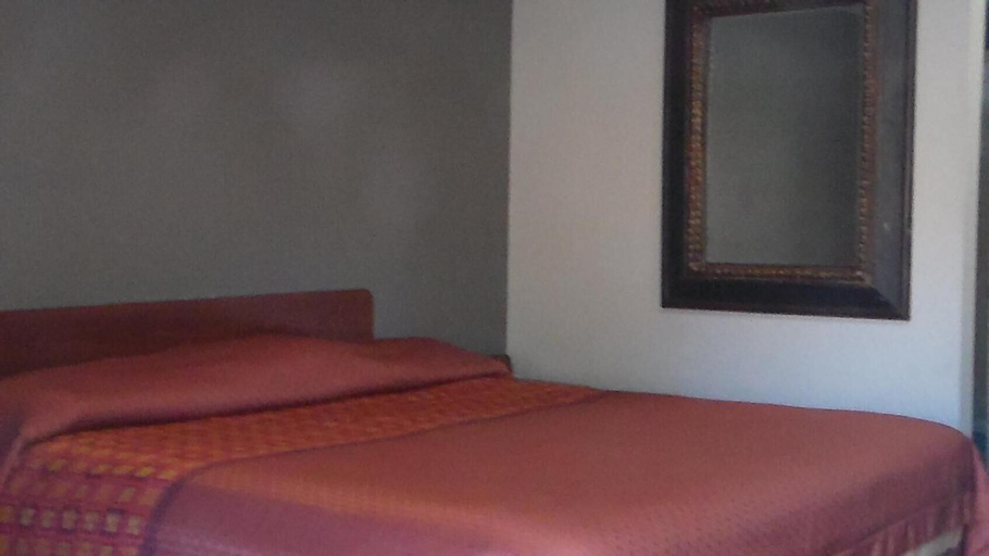 Bedroom 16