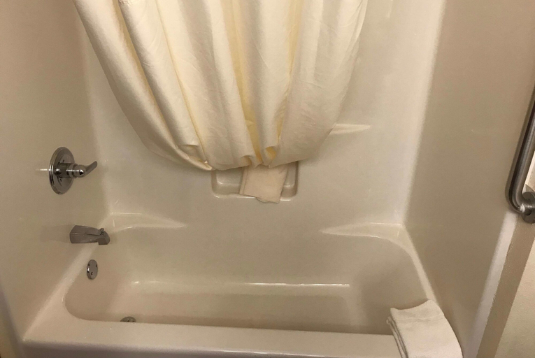 Bathroom 4, AmericInn by Wyndham Maquoketa, Jackson