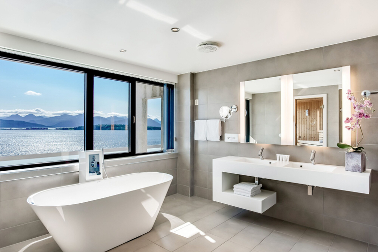 Bathroom 4, Scandic Alexandra Molde, Molde