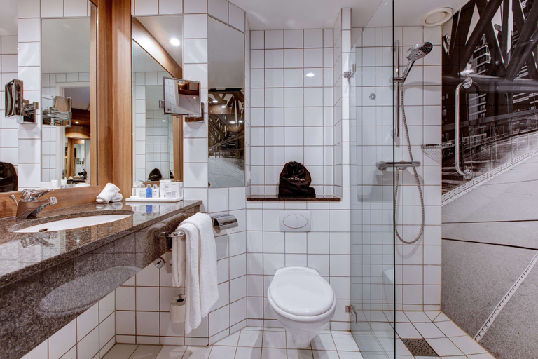 Bathroom 4, Radisson Blu Hotel Nydalen, Oslo