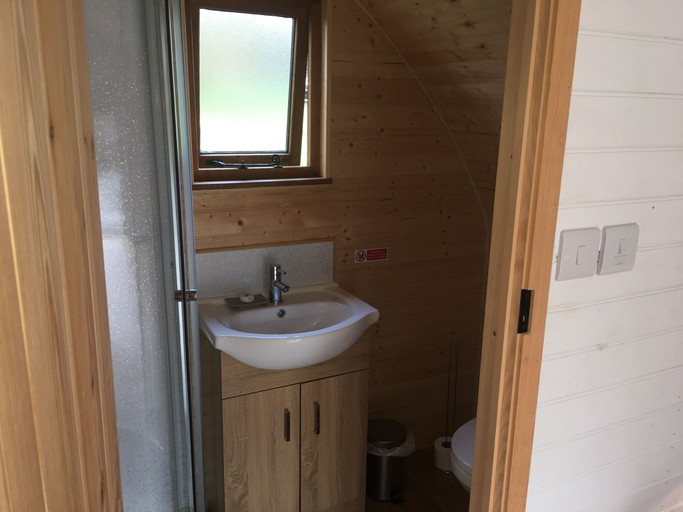 Bathroom, Brynllwyd Glamping, Ceredigion