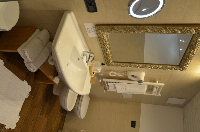 Bathroom 4, Hotel Ladina, Trento