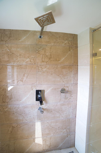 Bathroom 4, Ganapati Airport Hotel, Bagmati