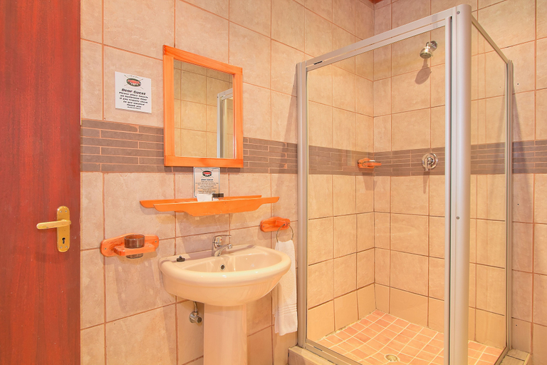 Bathroom 5, Kruger Adventure Lodge, Ehlanzeni
