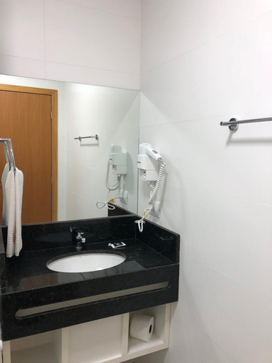 Bathroom 3, Hotel Matrix, Apucarana