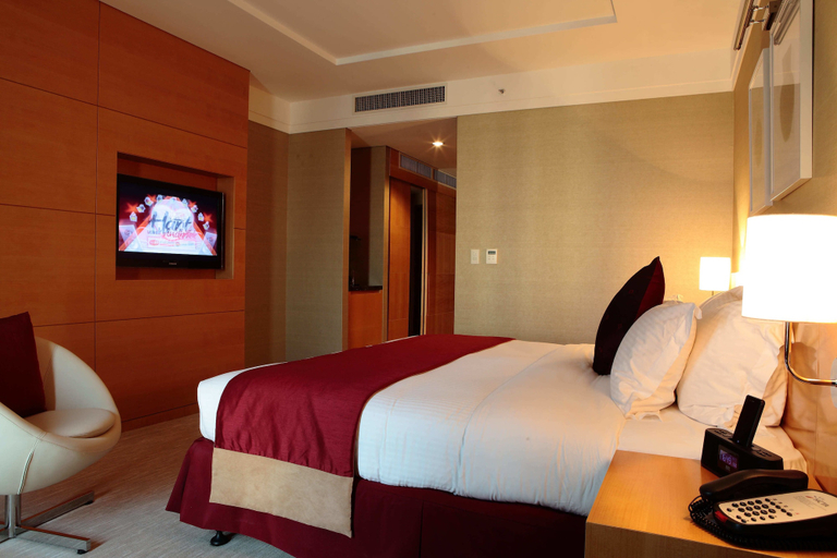 Bedroom 3, Talatona Convention Hotel, Samba