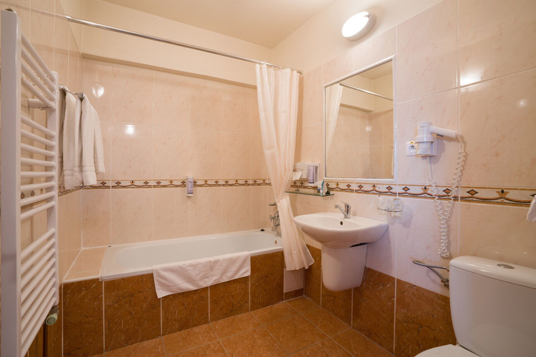 Bathroom 4, Hotel Dixon, Banská Bystrica