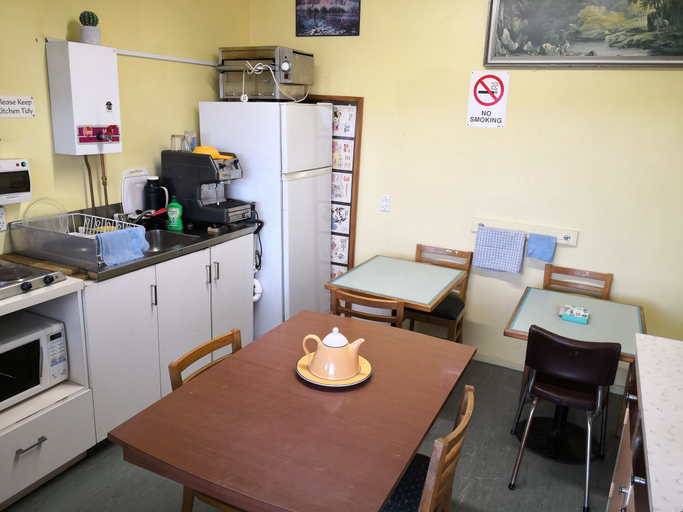Others 4, Racecourse Backpackers Hostel, Christchurch