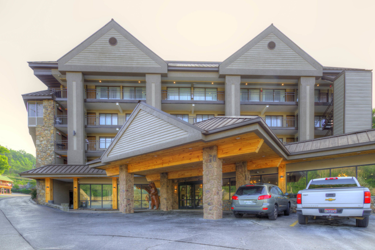 Exterior & Views 2, Clarion Pointe Downtown Gatlinburg, Sevier