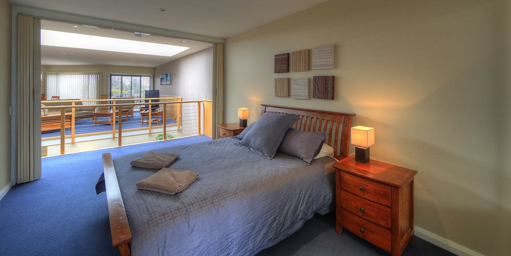 Bedroom 2, Ultimate Holiday Apartments, E. Gippsland - Bairnsdale