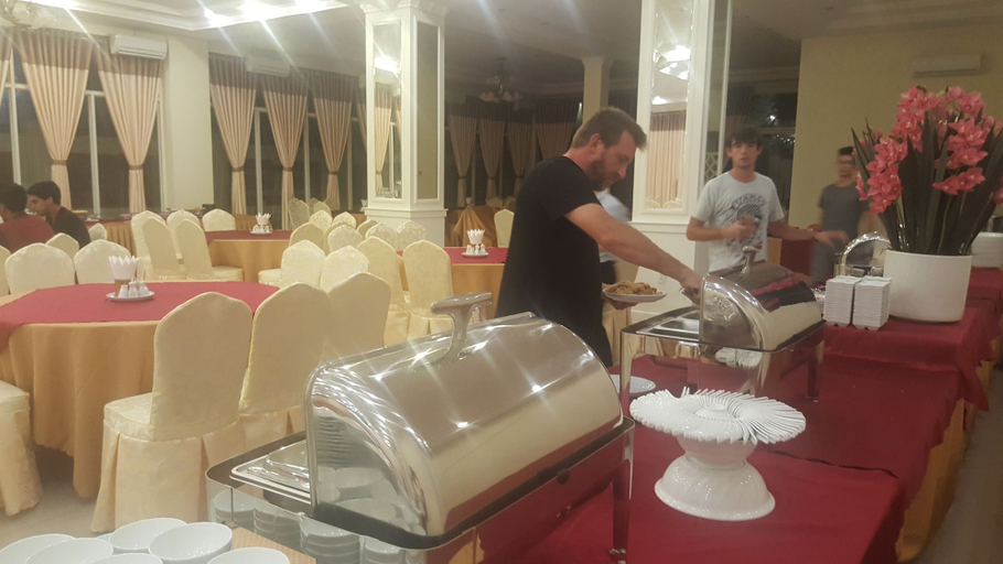 Food & Drinks, Vacsava Hotel, Vũng Tàu