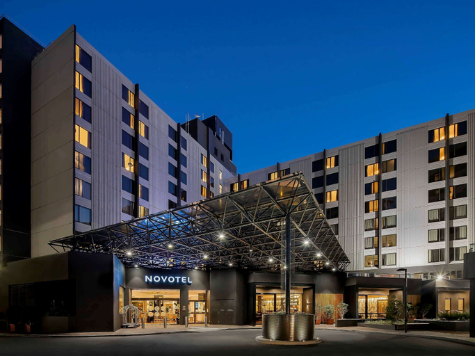 Exterior & Views 2, Novotel Sydney International Airport Hotel, Rockdale