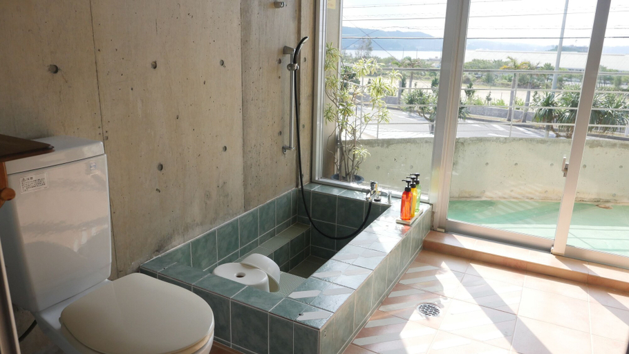 Bathroom 5, BUZZ RESORT, Onna