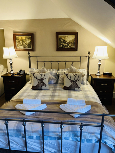Bedroom 3, Royal Oak Inn, Somerset