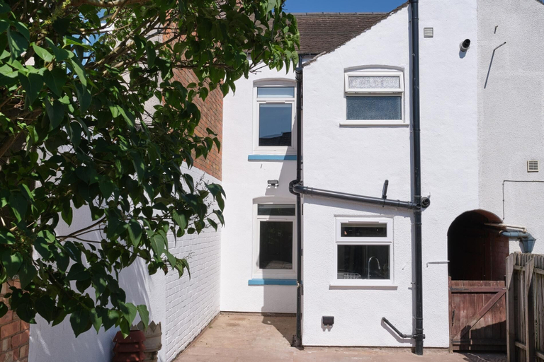 Exterior & Views 2, NEW 2BD Victorian Terraced House Loughborough, Leicestershire