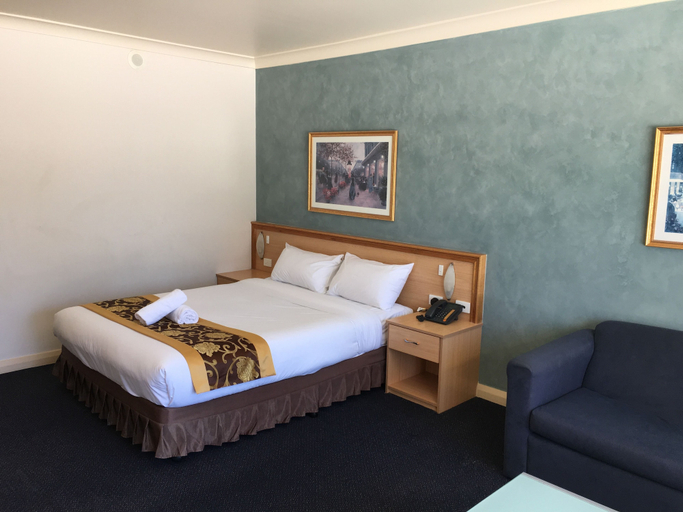 Bedroom 3, El Lago Waters Motel, Wyong - South and West