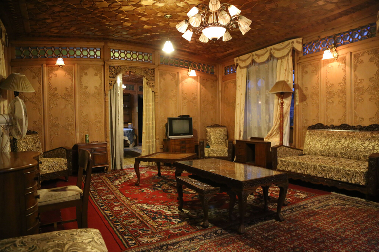 Others 4, Kharpalace group of houseboats, Srinagar