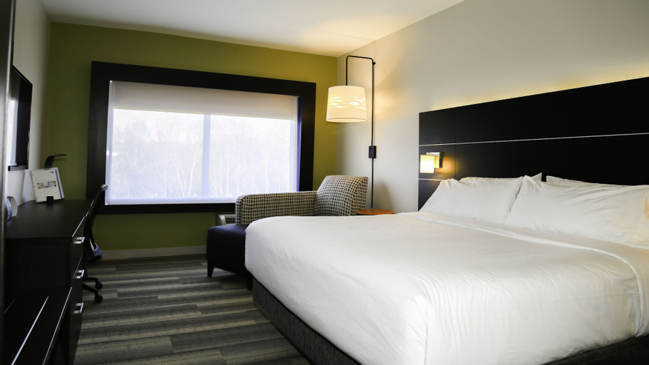 Bedroom 25