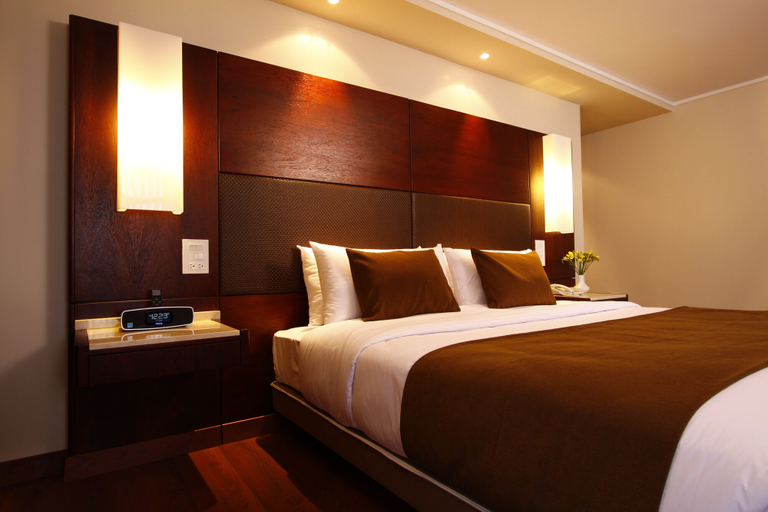 Bedroom 3, Reina Isabel, Quito
