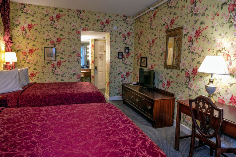 Bedroom 3, Murray Hotel, Mackinac