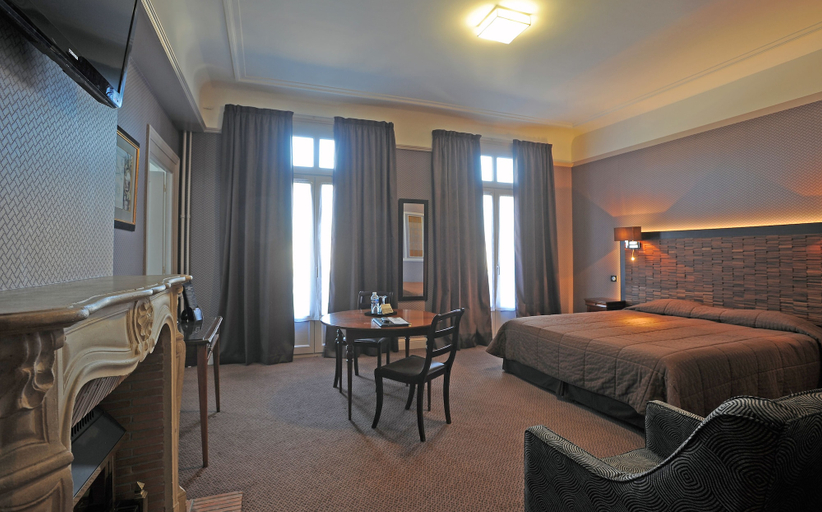 Bedroom 2, Grand Hotel de Tours, Indre-et-Loire