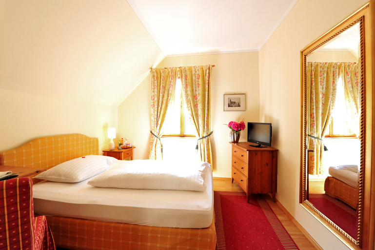 Bedroom 4, Renaissancehotel Raffelsberger Hof, Krems an der Donau Land