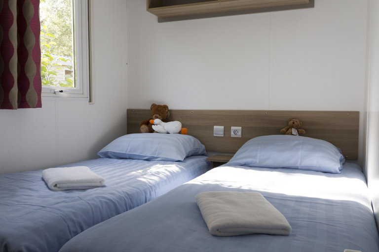 Bedroom 3, Camping RCN Belledonne, Isère