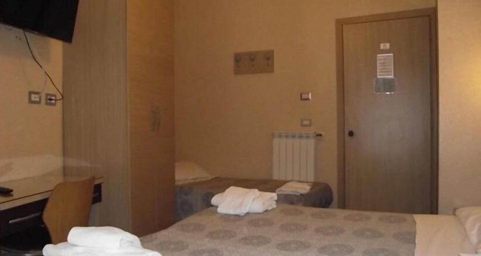 Bedroom 3, Hotel Elide, Rome