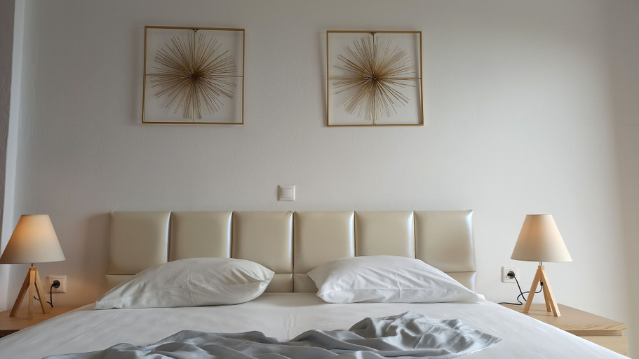 Bedroom 3, Aronis Apartments, Ionian Islands