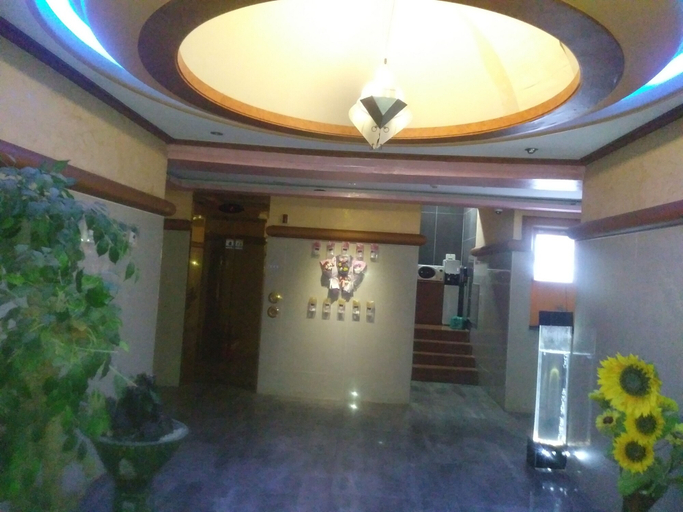 Others 4, Golden Bee Motel, Gunsan