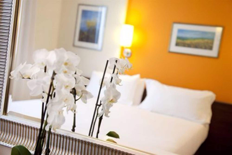 Bedroom 3, Hotel Europa, Ancona