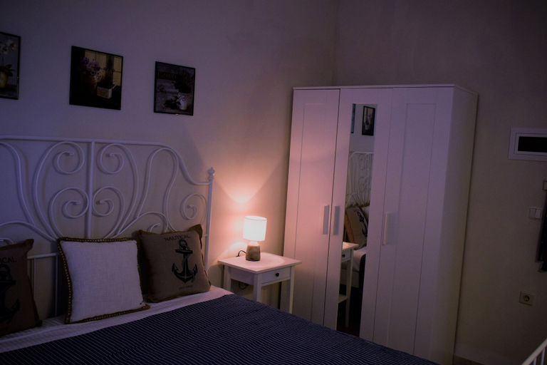 Bedroom 3, Delfini Beach Hotel, South Aegean