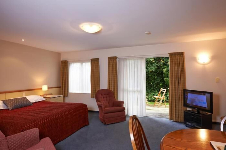 Bedroom 2, Birchwood Manor Motel, Invercargill