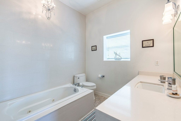 Bathroom 4, Casa Picasso 3 BR Home with Private Pool, Cameron