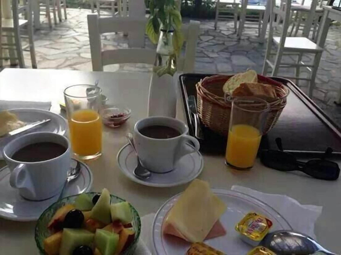 Food & Drinks 5, Delfini Beach Hotel, South Aegean