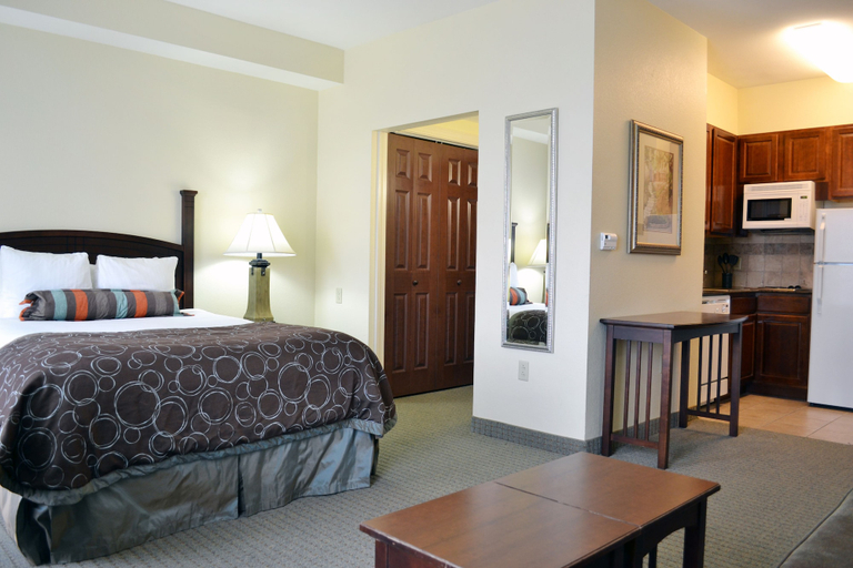 Bedroom 2, Staybridge Suites HOT SPRINGS, Garland