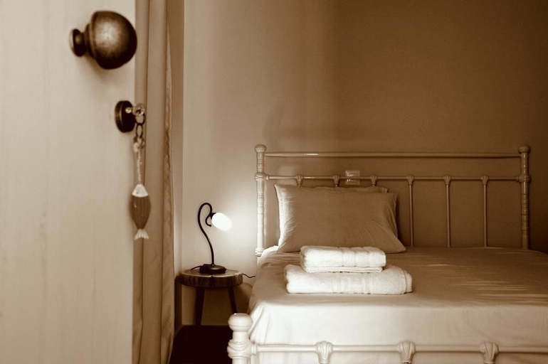 Bedroom 3, Ammos Luxury Suites, Peloponnese