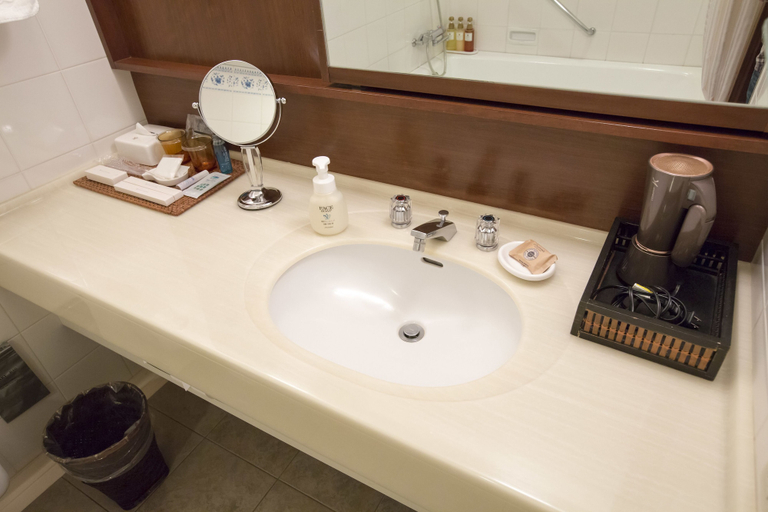 Bathroom 4, Miyazaki Kanko Hotel, Miyazaki