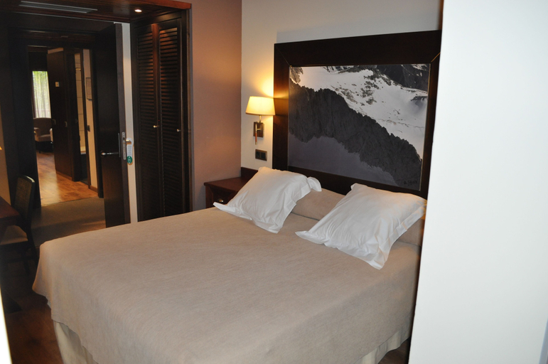 Bedroom 3, Hotel Ciria, Huesca