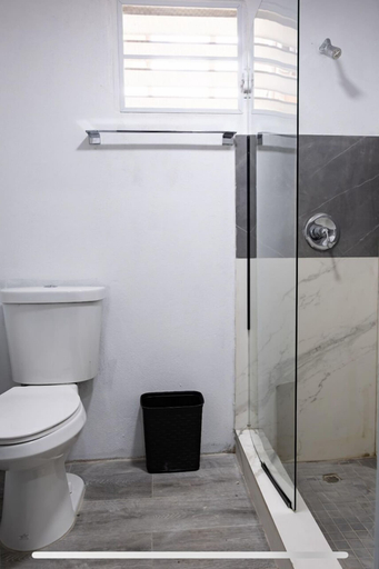 Bathroom 3, 9 Bedrooms Large home San Juan Santurce